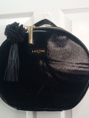 LANCOME ROUND MAKE UP BAG